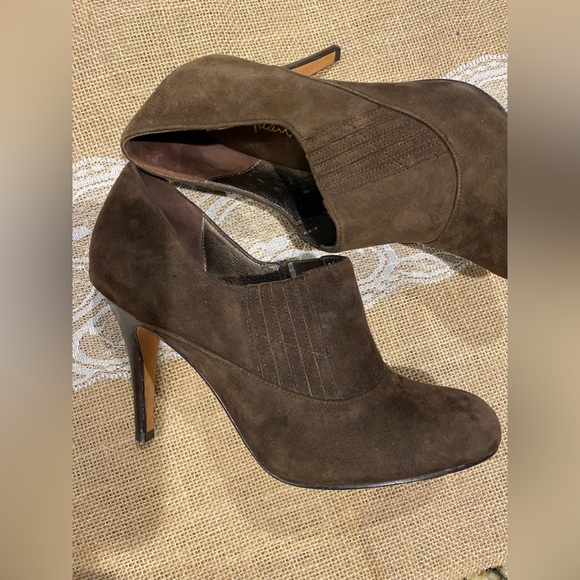 Cole Haan🚨NWOT Women's Nike Air Brown Suede Pull-on Ankle Booties Boots S7”NWOT - Picture 4 of 14